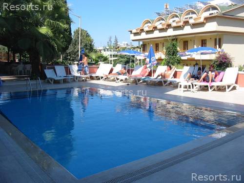 Hollywood Hotel 9
